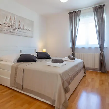 Ferienhaus Beautiful In *