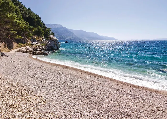 Ferienhaus Beautiful In Svib